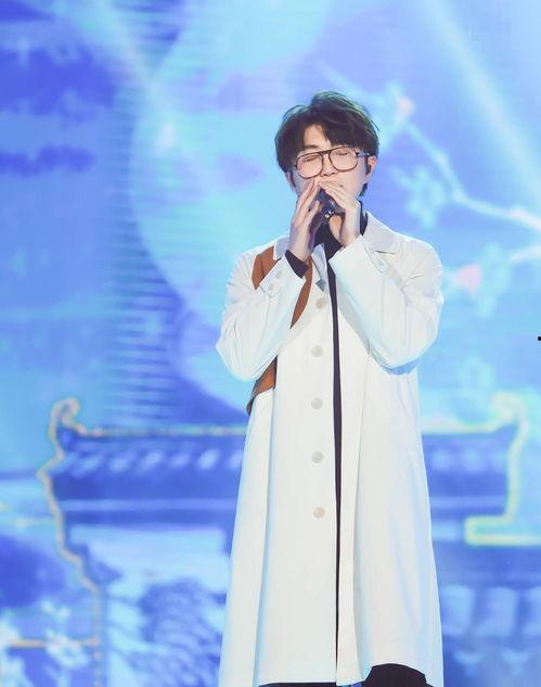 男明星带朔,探寻男明星的时尚魅力