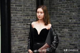抹胸v领女网红,抹胸V领，网红们的性感新宠