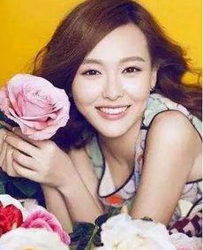 女明星垫卫生巾咋垫呢