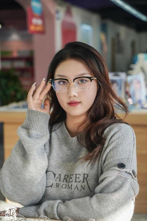 克罗心镜框明星,明星同款，时尚潮流新宠