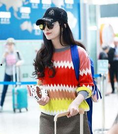 女明星同款鸭舌帽,时尚潮流的必备单品